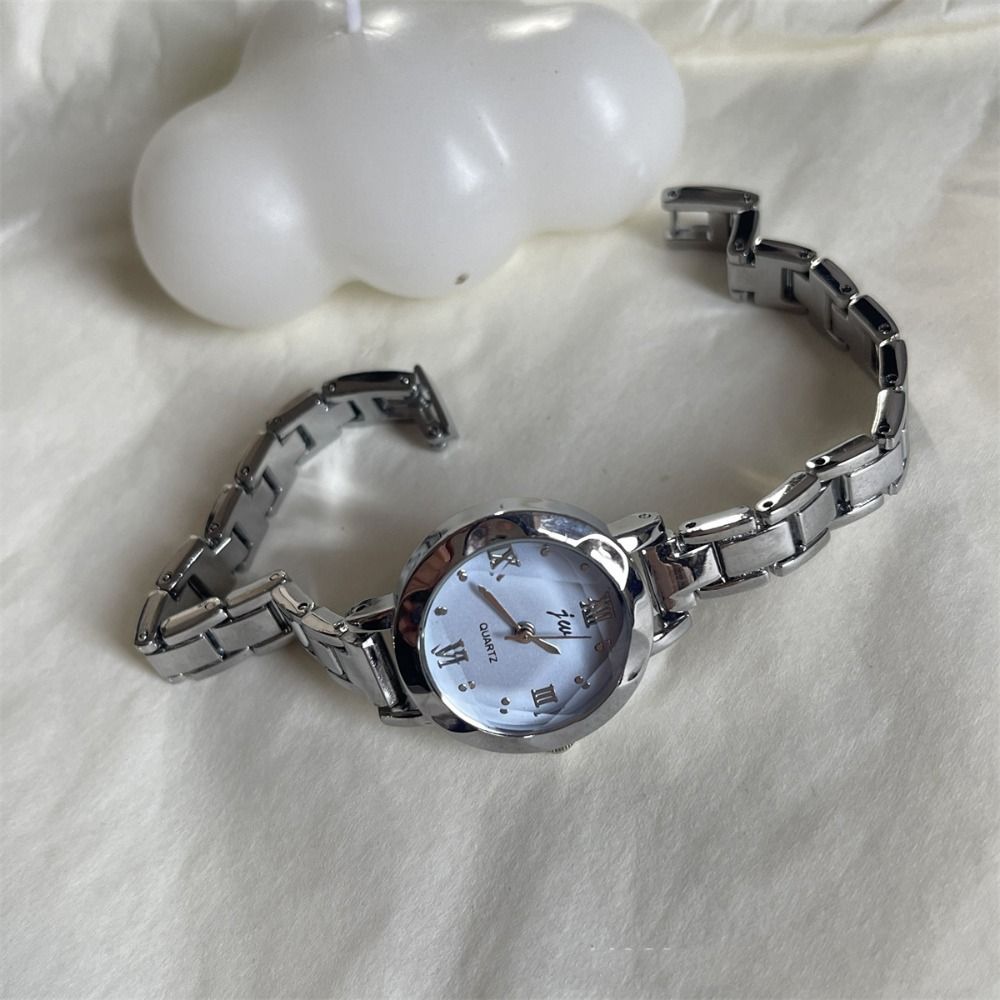 ساعة يد ذهبية كلاسيكية أنيقة،  - مراجعة Smartwatch Vintage Watches For Women وسعره