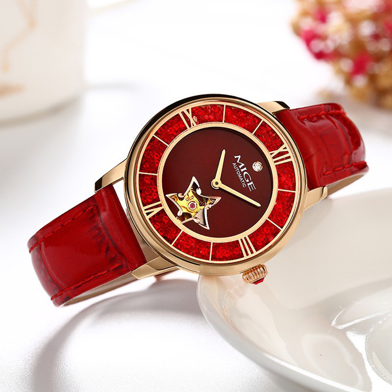 ساعة يد نسائية أوتوماتيكية من  - مراجعة Skeleton Mechanical Watch وسعره